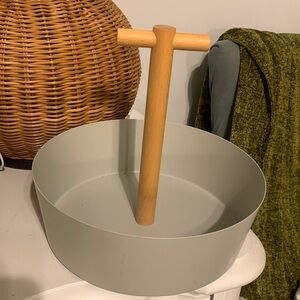 General‎ Bowl
GOOD THING fruits home decor organize bowl with handle